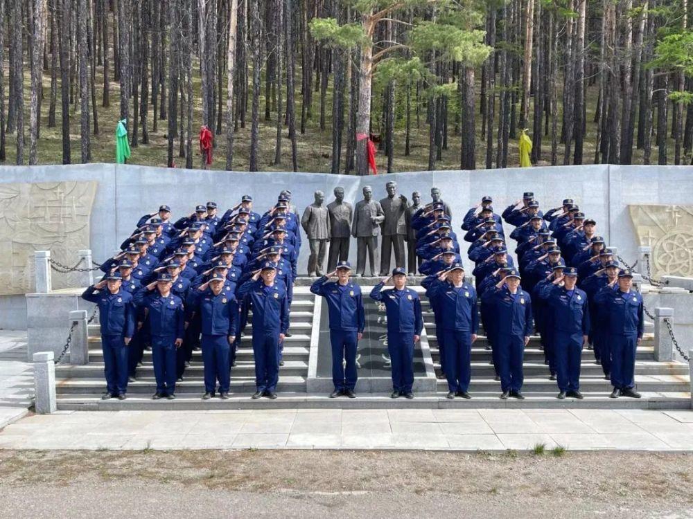 上海市政协委员、易居企业集团CEO丁祖昱:建议上海试点刚需楼盘先交房再办按揭
